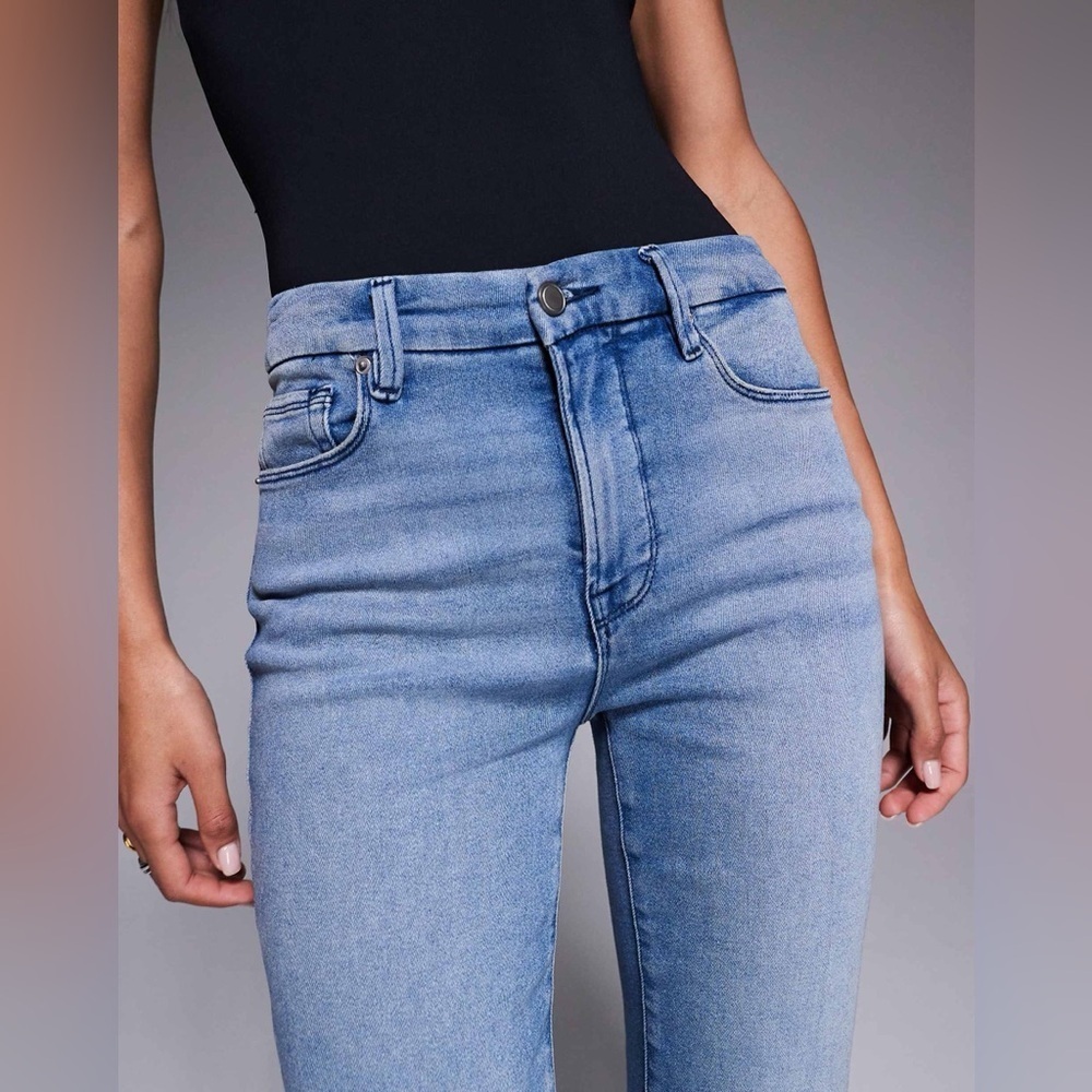 Good American Good Legs Straight High Rise Jeans in Distressed Blue, Size 4/27 - Picture 15 of 16